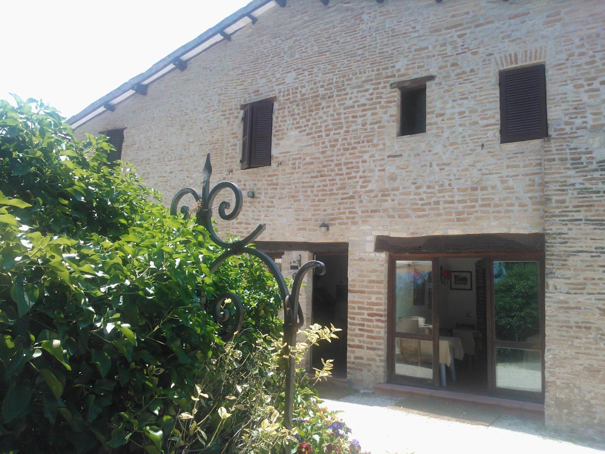 מונטפאלקו Agriturismo Camiano Piccolo מראה חיצוני תמונה